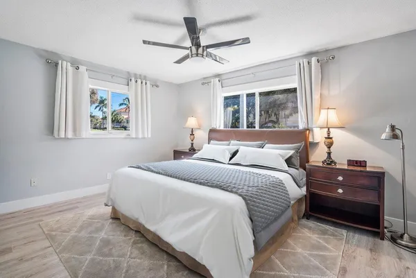 $3,500,000 | 811 Southeast 31st Street, Boca Raton, FL 33432