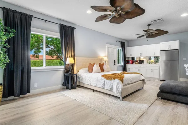 $3,500,000 | 811 Southeast 31st Street, Boca Raton, FL 33432