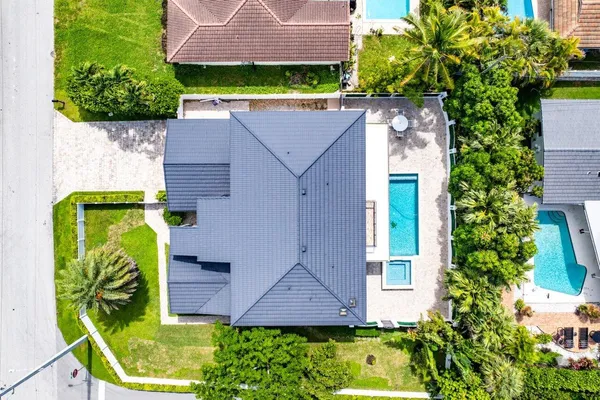 $3,500,000 | 811 Southeast 31st Street, Boca Raton, FL 33432