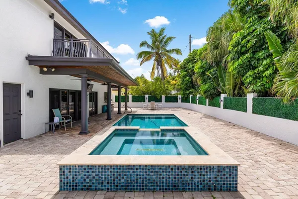 $3,500,000 | 811 Southeast 31st Street, Boca Raton, FL 33432