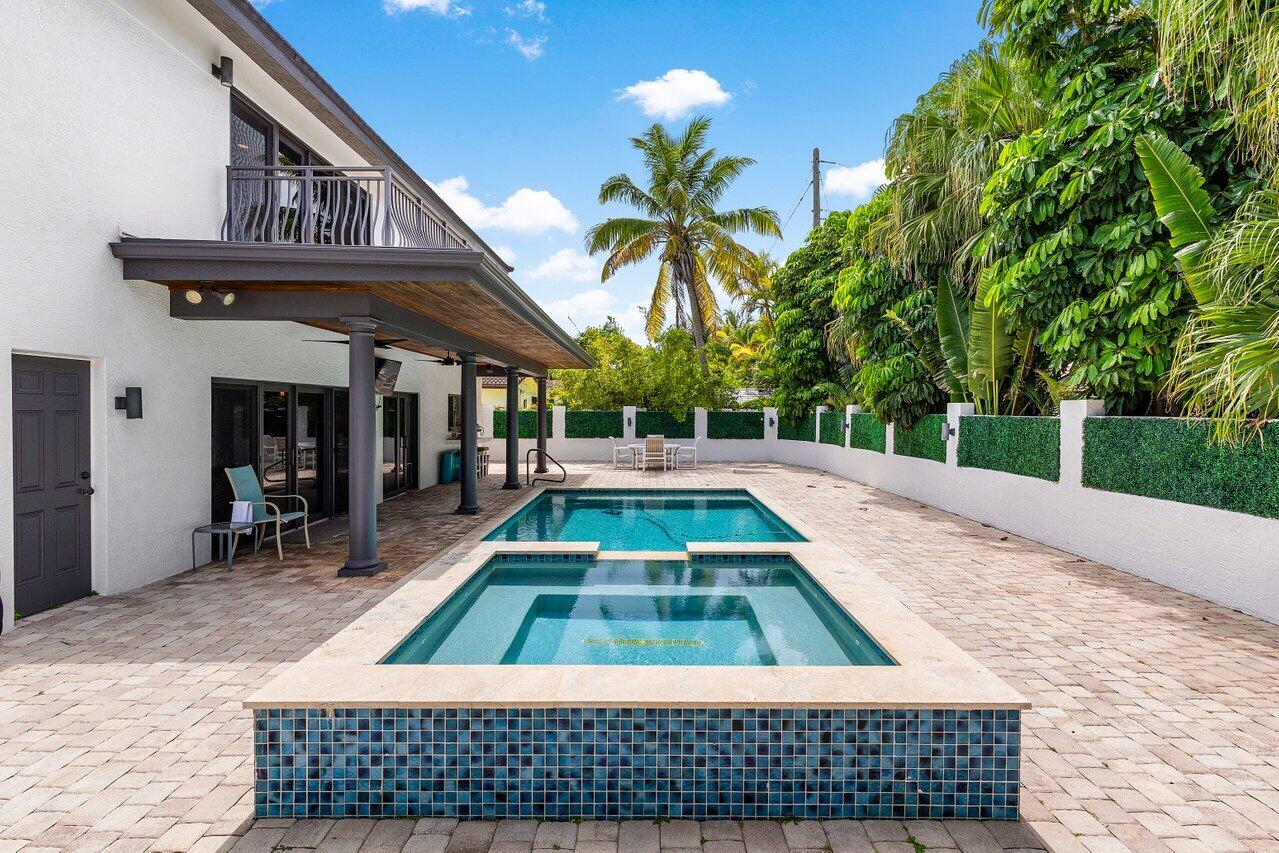 811 Southeast 31st Street Boca Raton, FL 33432 - Photo 6 of 46 036-811Southeast31stStreet-BocaRaton-FL-