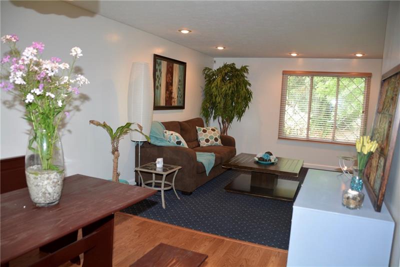 546 Partridge Run Road Gibsonia, PA 15044 - Photo 4 of 20 Gallery Image 4