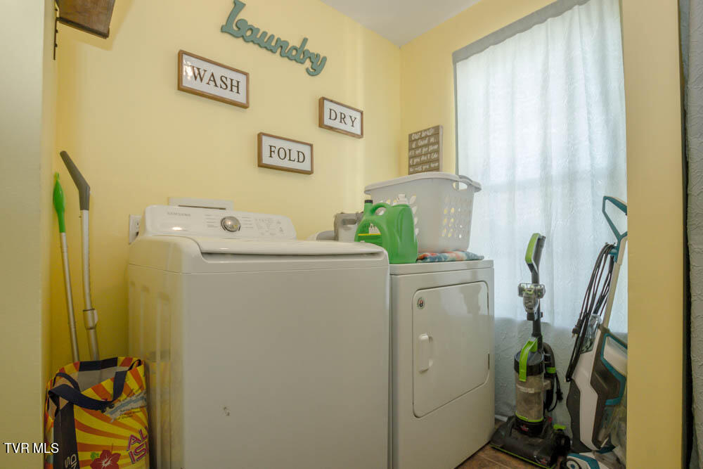 664 Cross Community Road Blountville, TN 37617 - Photo 29 of 50 IMG_7713