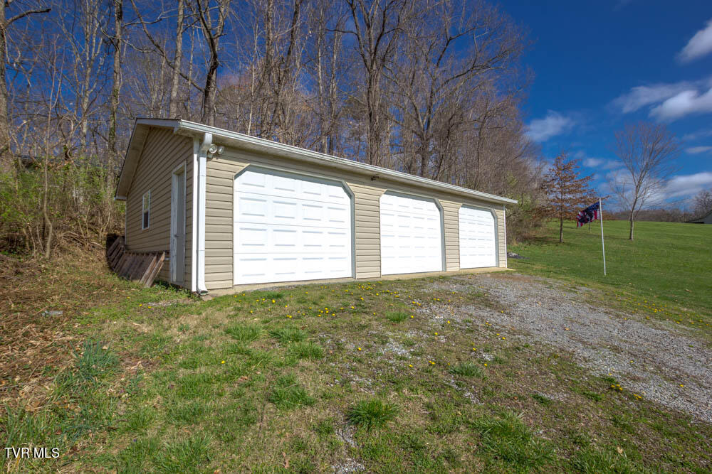 664 Cross Community Road Blountville, TN 37617 - Photo 40 of 50 IMG_7725