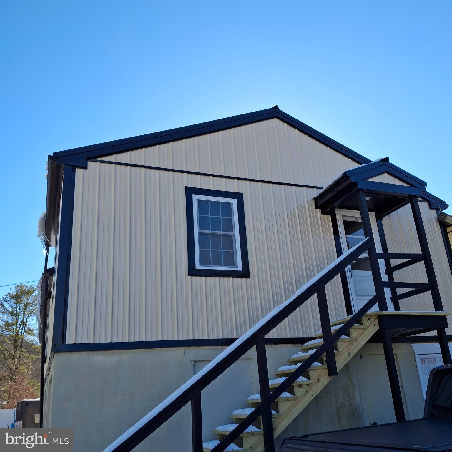 1072 Yorklyn Road, Unit TOP Hockessin, DE 19707 - Photo 1 of 25 One of Two Entrances
