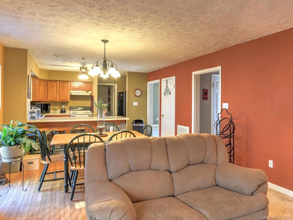 204 Kelly Hunter Road Marshall, NC 28753 - Photo 15 of 36 Gallery Image 15