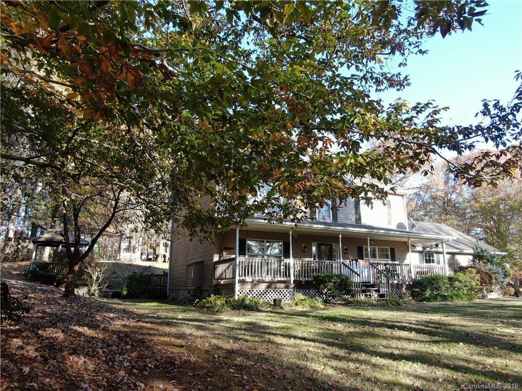 204 Kelly Hunter Road Marshall, NC 28753 - Photo 2 of 36 Gallery Image 2