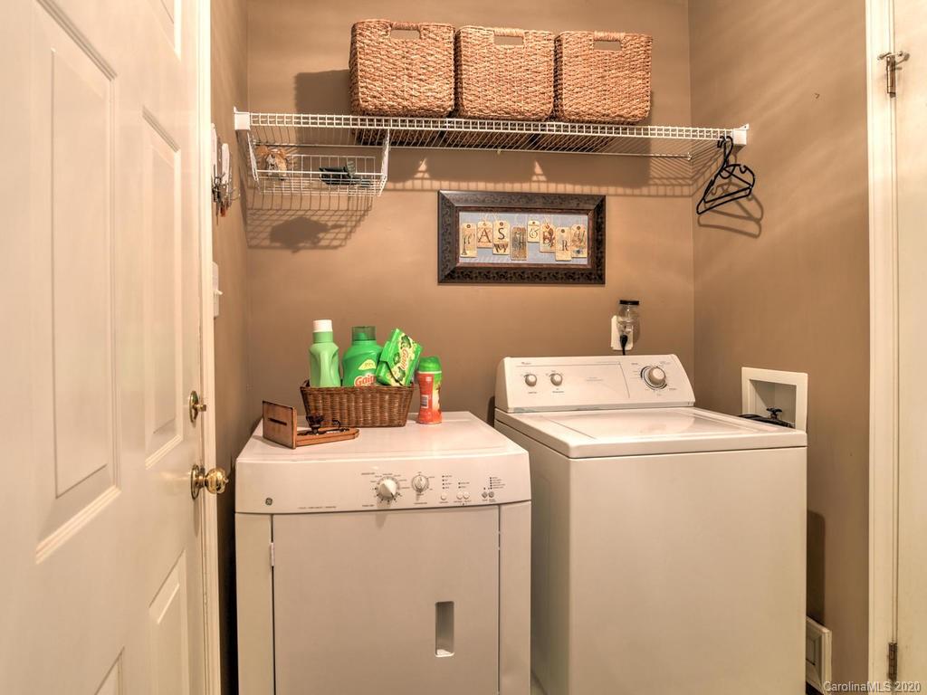 204 Kelly Hunter Road Marshall, NC 28753 - Photo 28 of 36 Gallery Image 28