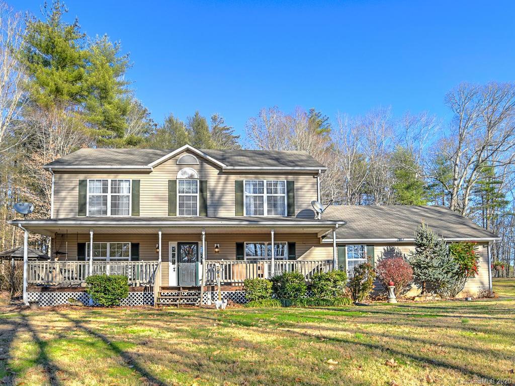 204 Kelly Hunter Road Marshall, NC 28753 - Photo 4 of 36 Gallery Image 4