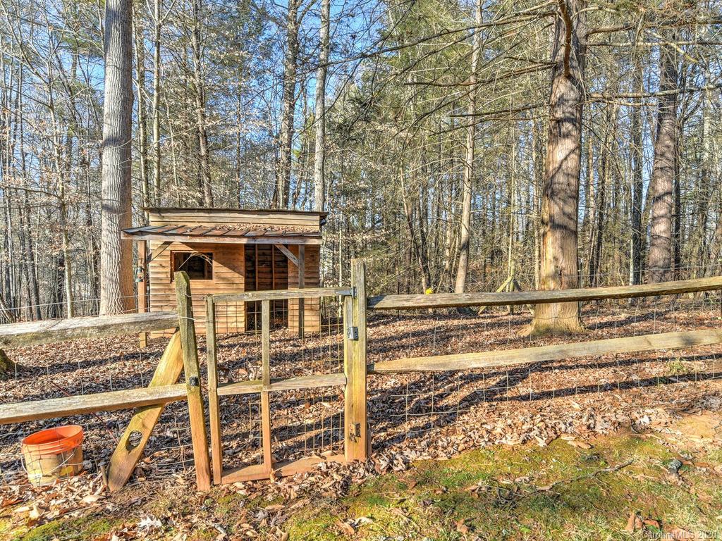 204 Kelly Hunter Road Marshall, NC 28753 - Photo 31 of 36 Gallery Image 31