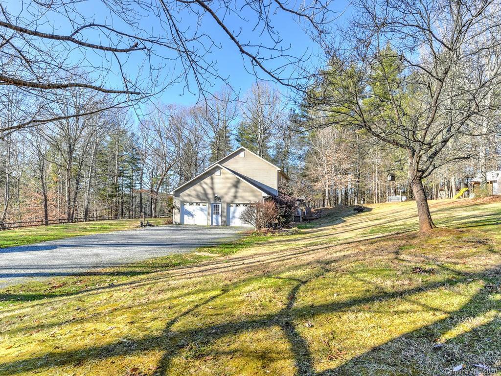 204 Kelly Hunter Road Marshall, NC 28753 - Photo 6 of 36 Gallery Image 6