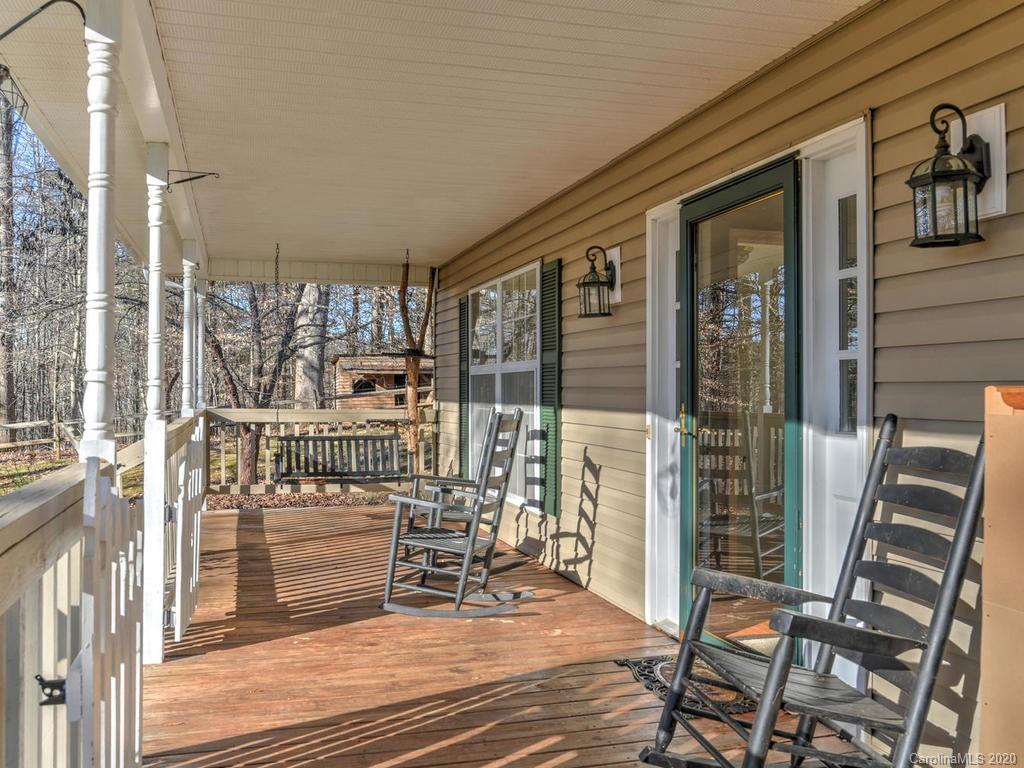 204 Kelly Hunter Road Marshall, NC 28753 - Photo 8 of 36 Gallery Image 8