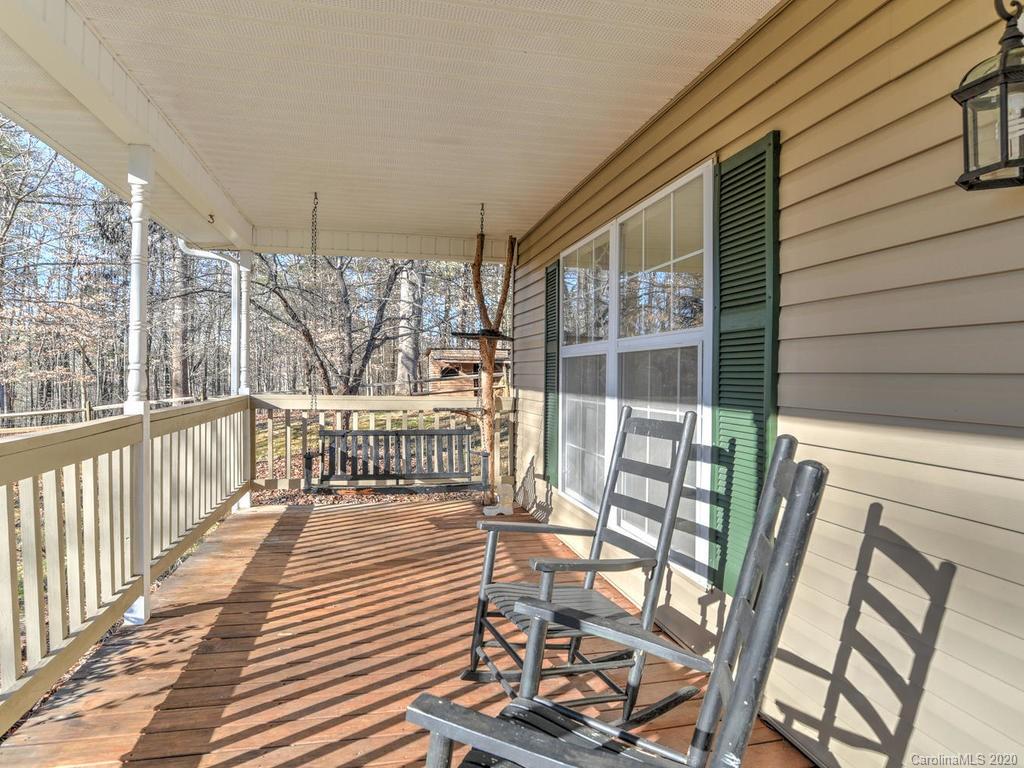 204 Kelly Hunter Road Marshall, NC 28753 - Photo 9 of 36 Gallery Image 9