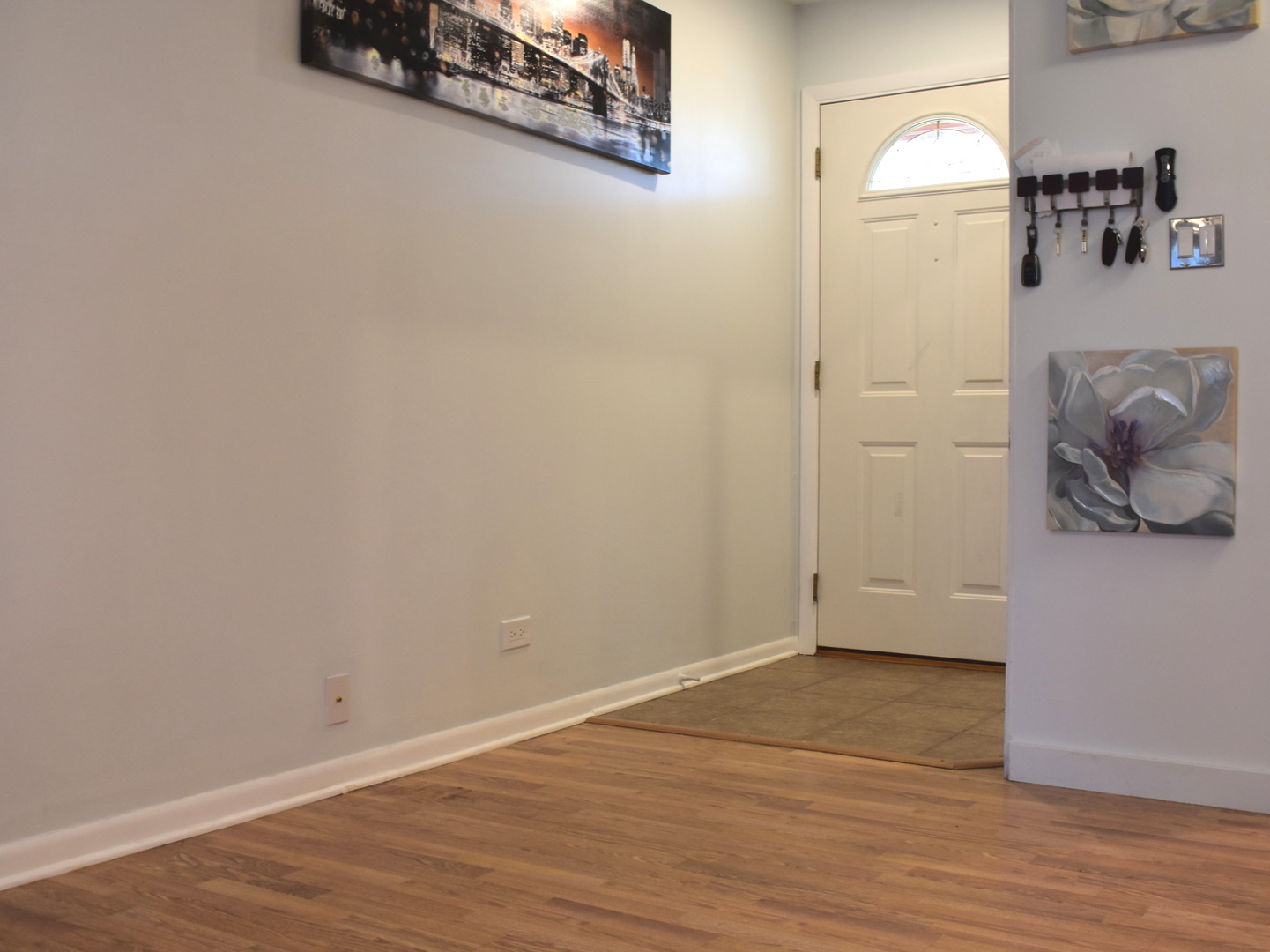 680 Indian Spring Lane Buffalo Grove, IL 60089 - Photo 3 of 16