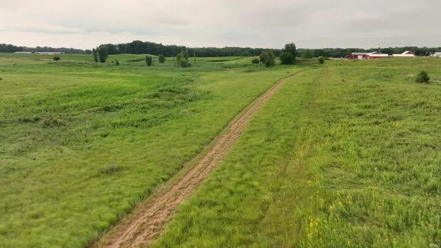 $2,400,000 | 7404 West 1400 North, Silver Lake, IN 46982