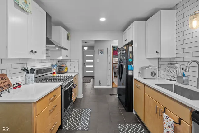 $319,900 | 1504 McClure Road, Columbus, IN 47201