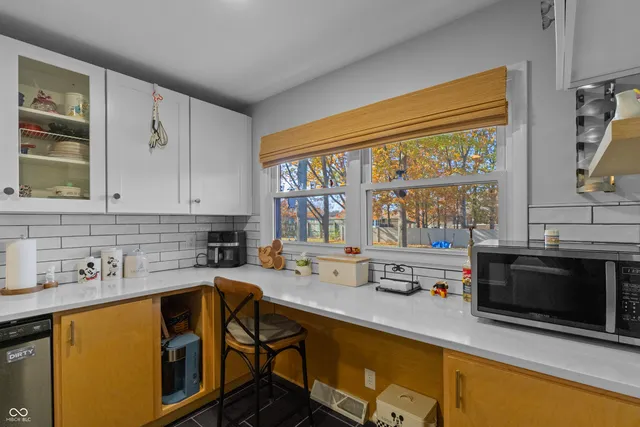 $319,900 | 1504 McClure Road, Columbus, IN 47201