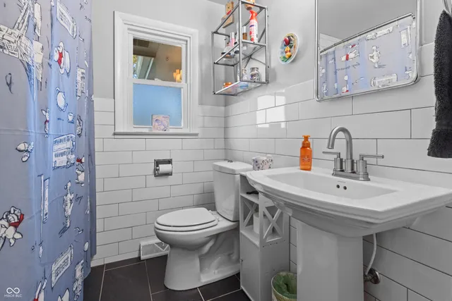 $319,900 | 1504 McClure Road, Columbus, IN 47201