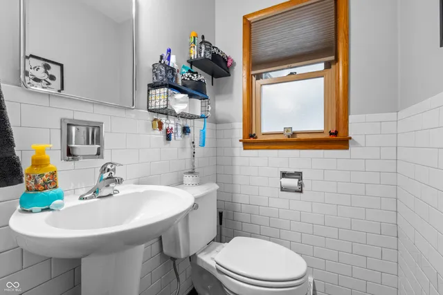 $319,900 | 1504 McClure Road, Columbus, IN 47201