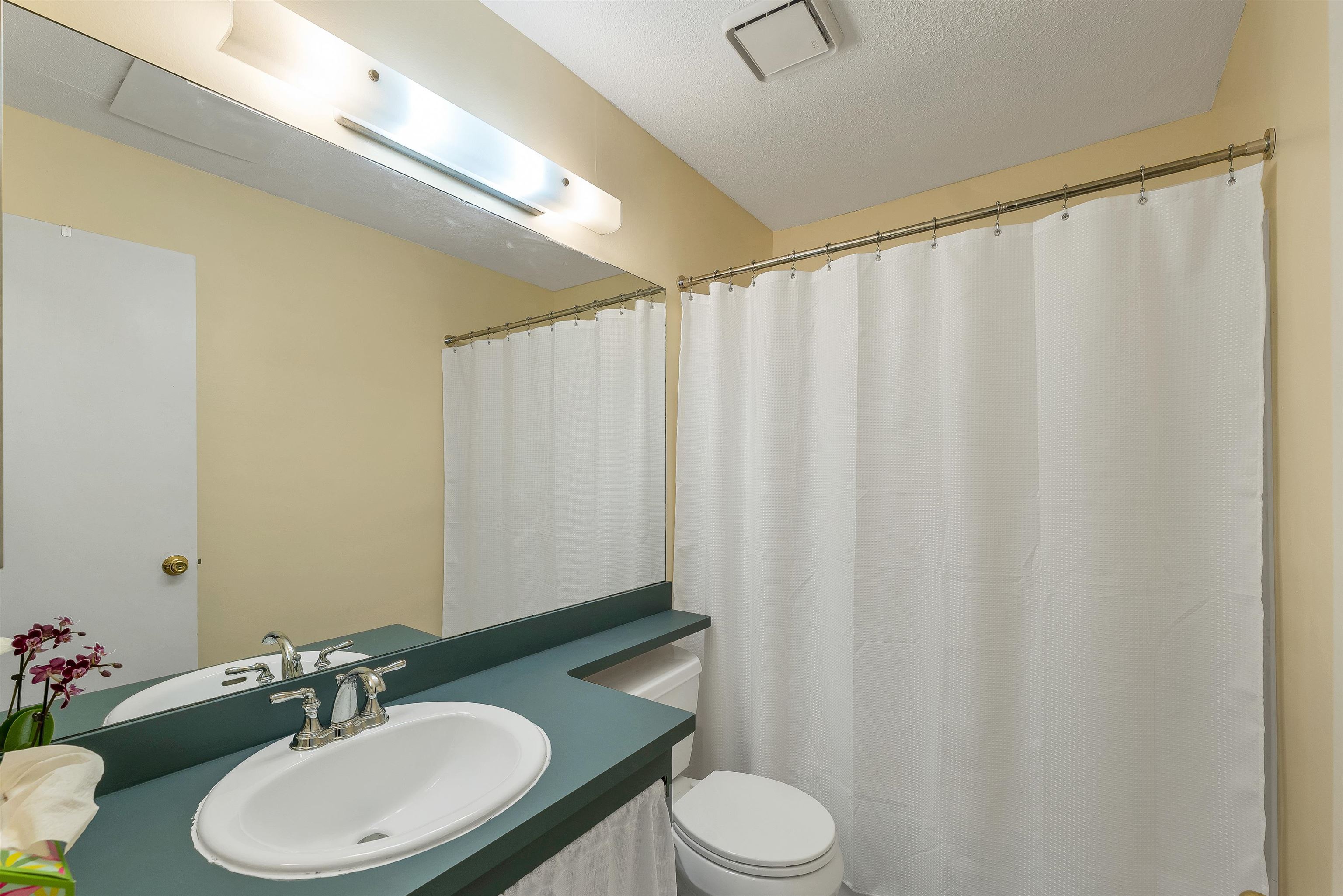 5 Bernards Road, Unit 1 Merrimack, NH 03054 - Photo 18 of 36 Gallery Image 18