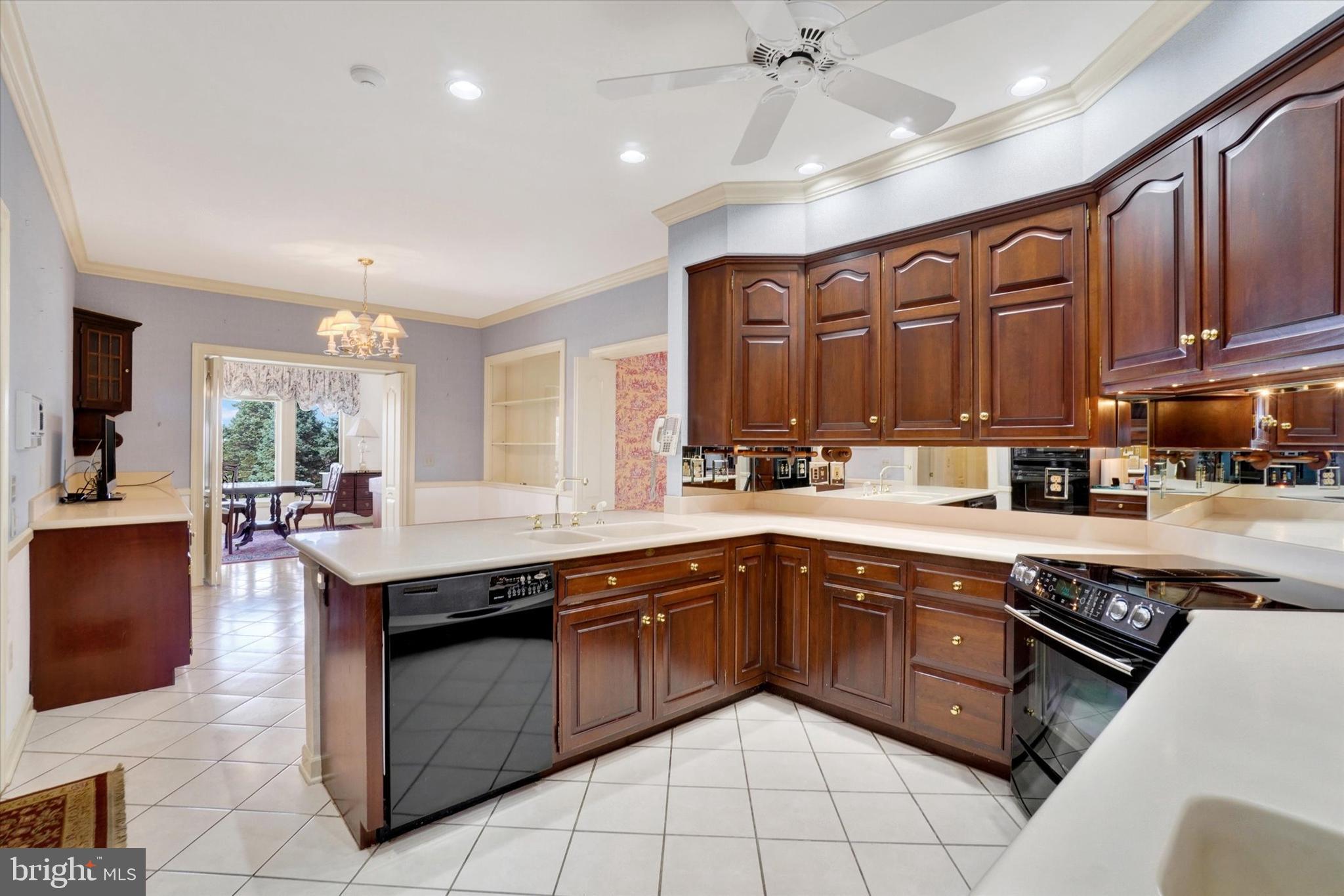 925 Summit Circle North York, PA 17403 - Photo 21 of 67 Kitchen with custom Cherry cabinetry