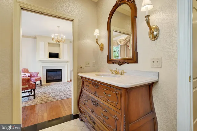 $1,275,000 | 925 Summit Circle North, York, PA 17403