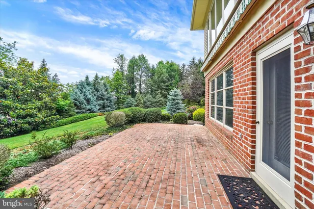 $1,275,000 | 925 Summit Circle North, York, PA 17403