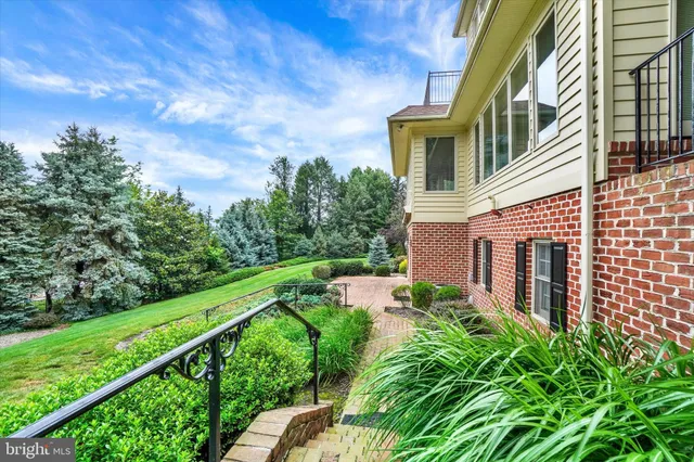 $1,275,000 | 925 Summit Circle North, York, PA 17403