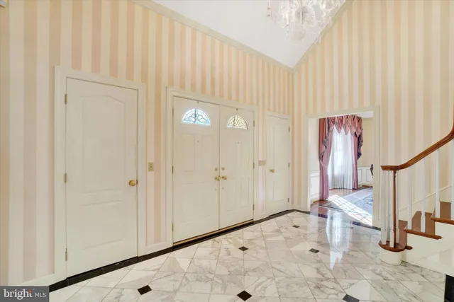 $1,275,000 | 925 Summit Circle North, York, PA 17403