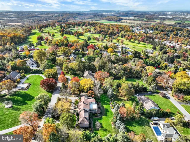 $1,275,000 | 925 Summit Circle North, York, PA 17403