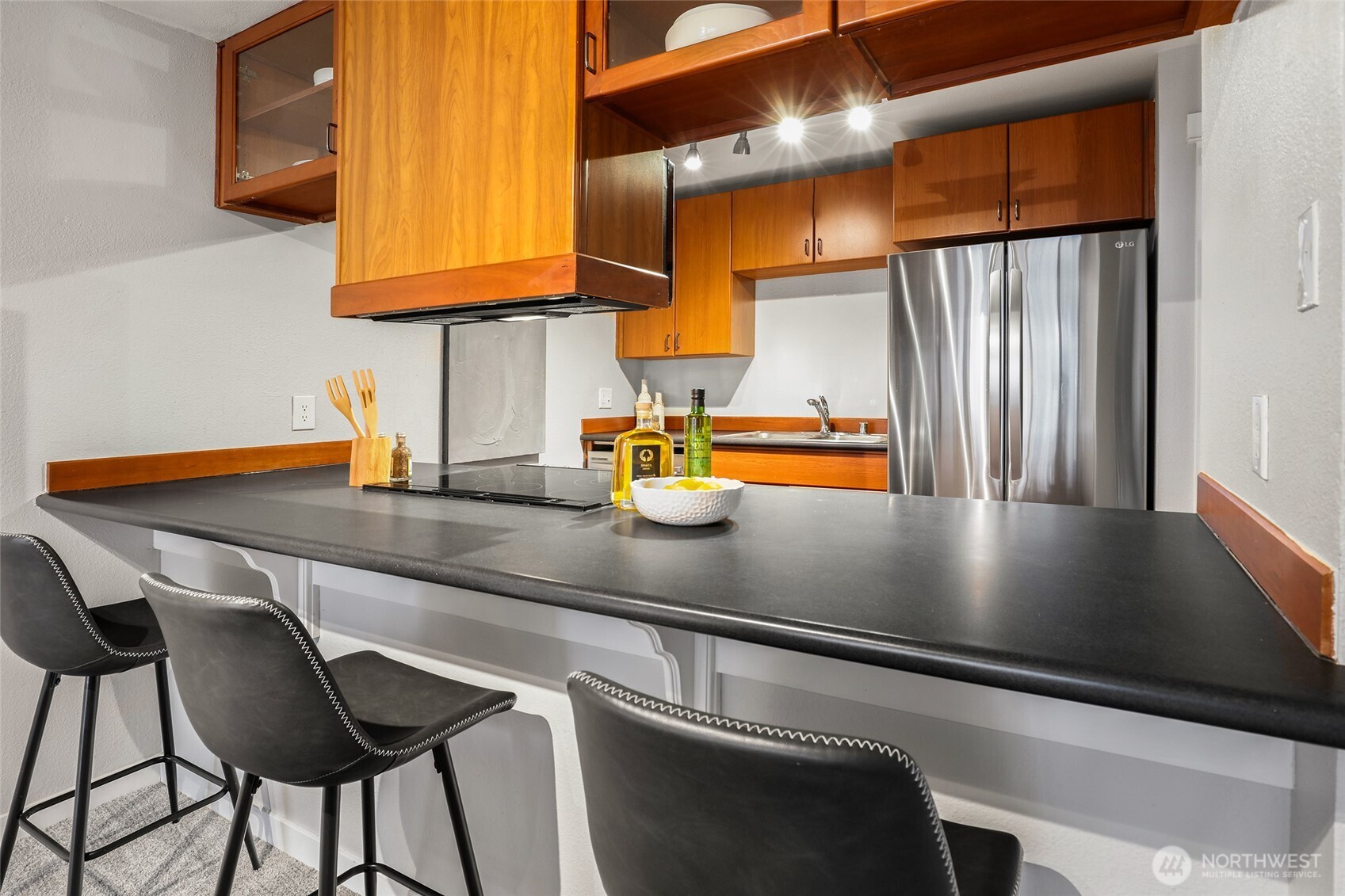 7307 Sand Point Way Northeast, Unit B838 Seattle, WA 98115 - Photo 6 of 20