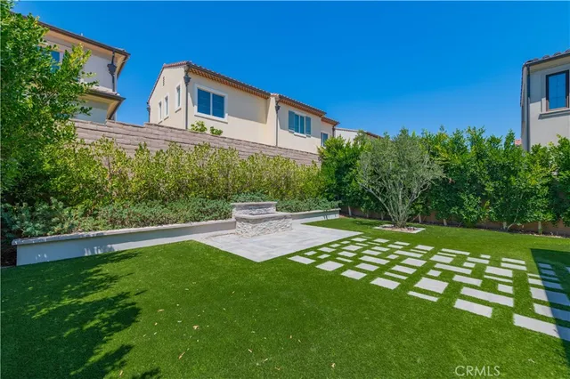 a house view with a outdoor space