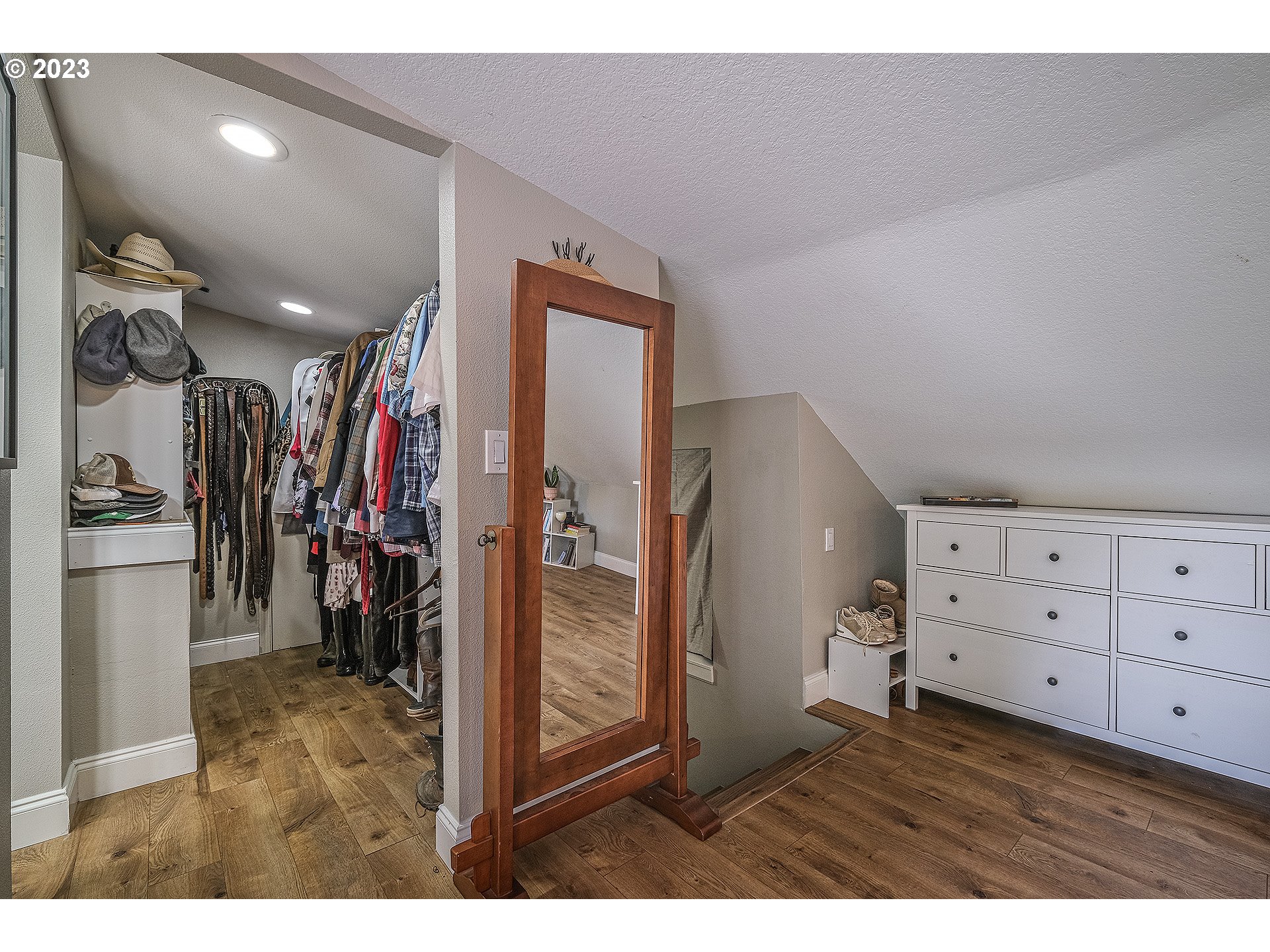 22362 South Grapevine Road West Linn, OR 97068 - Photo 33 of 36 Gallery Image 33