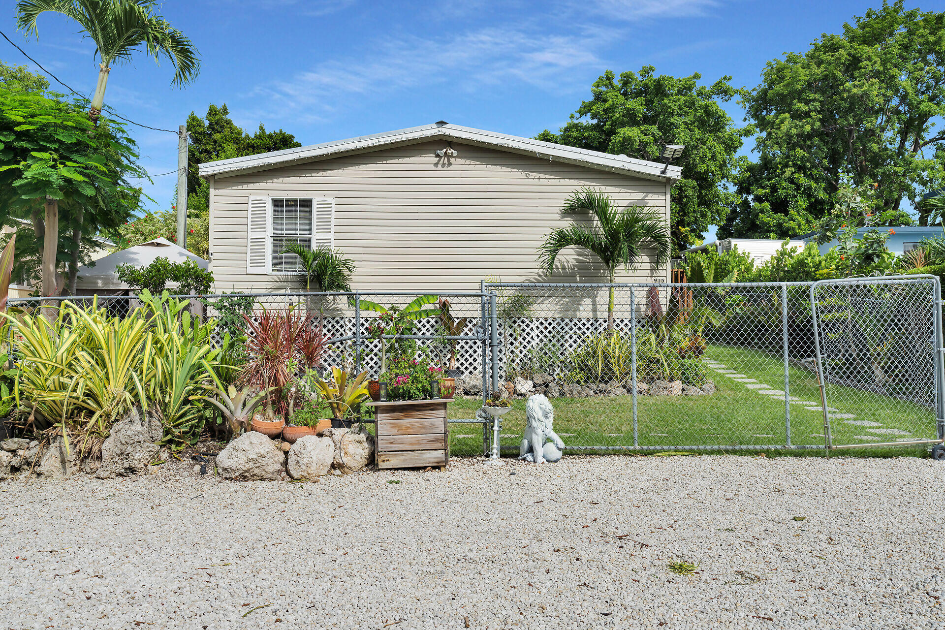 915 Plantation Road Key Largo, FL 33037 - Photo 1 of 44 virtual-tour-364899-mls-high-res-image-2
