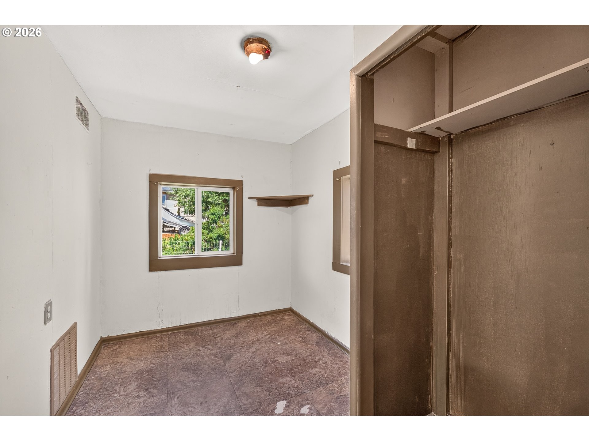 329 Southwest Harrison Street Sheridan, OR 97378 - Photo 25 of 36