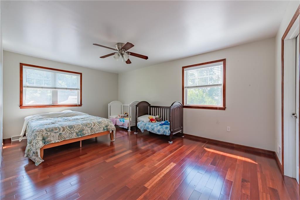 1452 Cliffview Road Pittsburgh, PA 15212 - Photo 12 of 25 Gallery Image 12