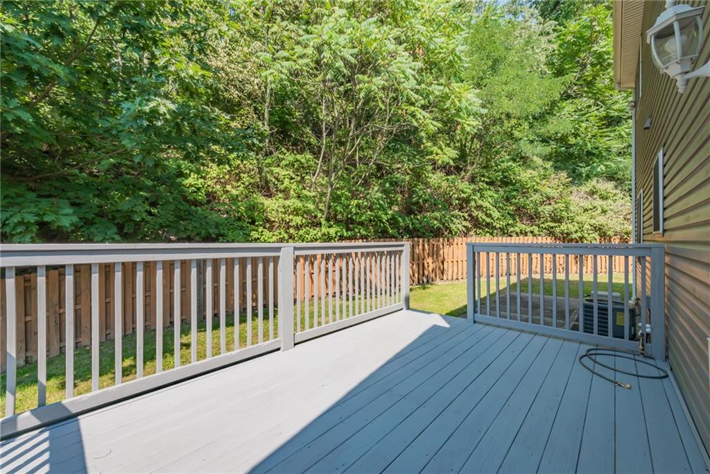 1452 Cliffview Road Pittsburgh, PA 15212 - Photo 21 of 25 Gallery Image 21