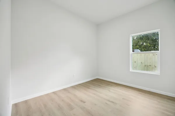 $1,650 | 422 New Hampshire Street, Unit B, Houston, TX 77029