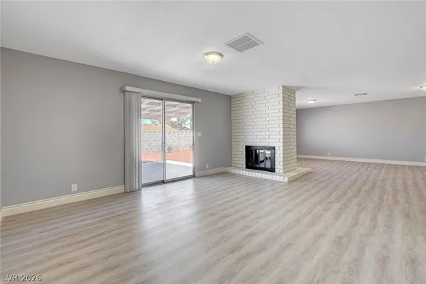 $2,100 | 1829 Runningbear Drive, Las Vegas, NV 89108