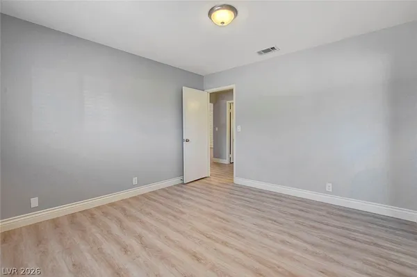 $2,100 | 1829 Runningbear Drive, Las Vegas, NV 89108