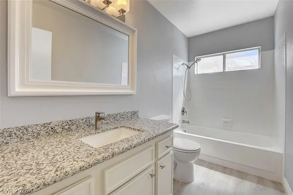 $2,100 | 1829 Runningbear Drive, Las Vegas, NV 89108