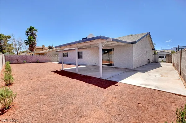 $2,100 | 1829 Runningbear Drive, Las Vegas, NV 89108