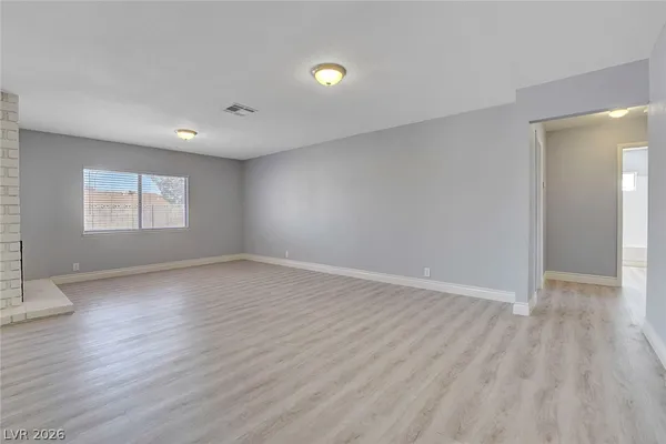 $2,100 | 1829 Runningbear Drive, Las Vegas, NV 89108