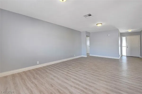 $2,100 | 1829 Runningbear Drive, Las Vegas, NV 89108