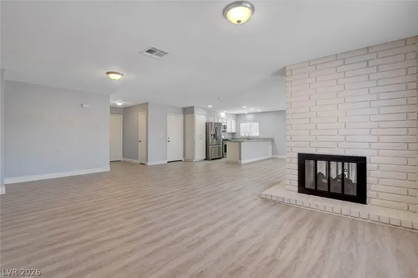 $2,100 | 1829 Runningbear Drive, Las Vegas, NV 89108