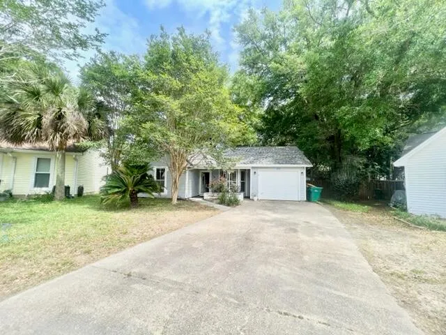 $2,350 | 114 Summit Court, Niceville, FL 32578