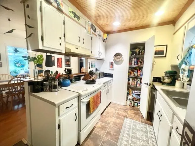 $2,350 | 114 Summit Court, Niceville, FL 32578