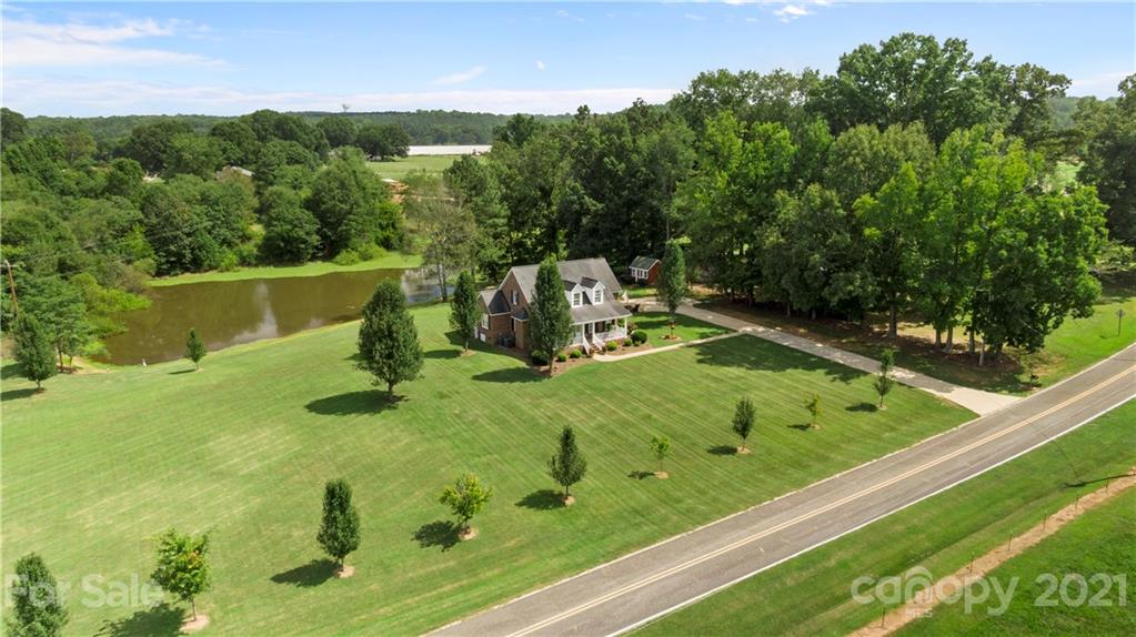 178 Buck Fraley Road Cherryville, NC 28021 - Photo 17 of 47 a view of a garden from a balcony