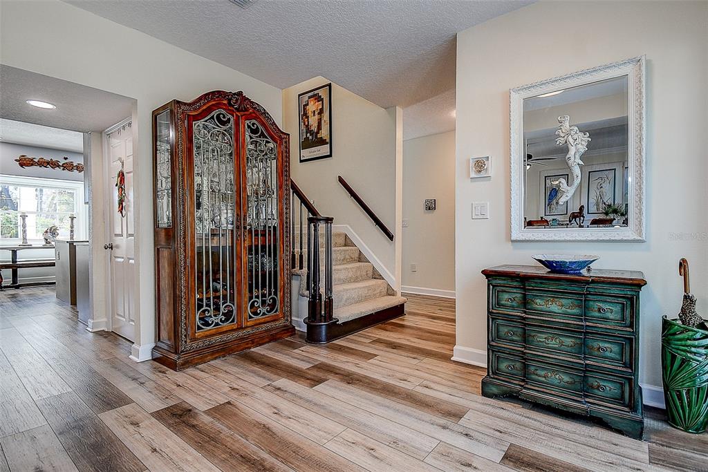 1607 Gulf Road Tarpon Springs, FL 34689 - Photo 7 of 86 Gallery Image 7