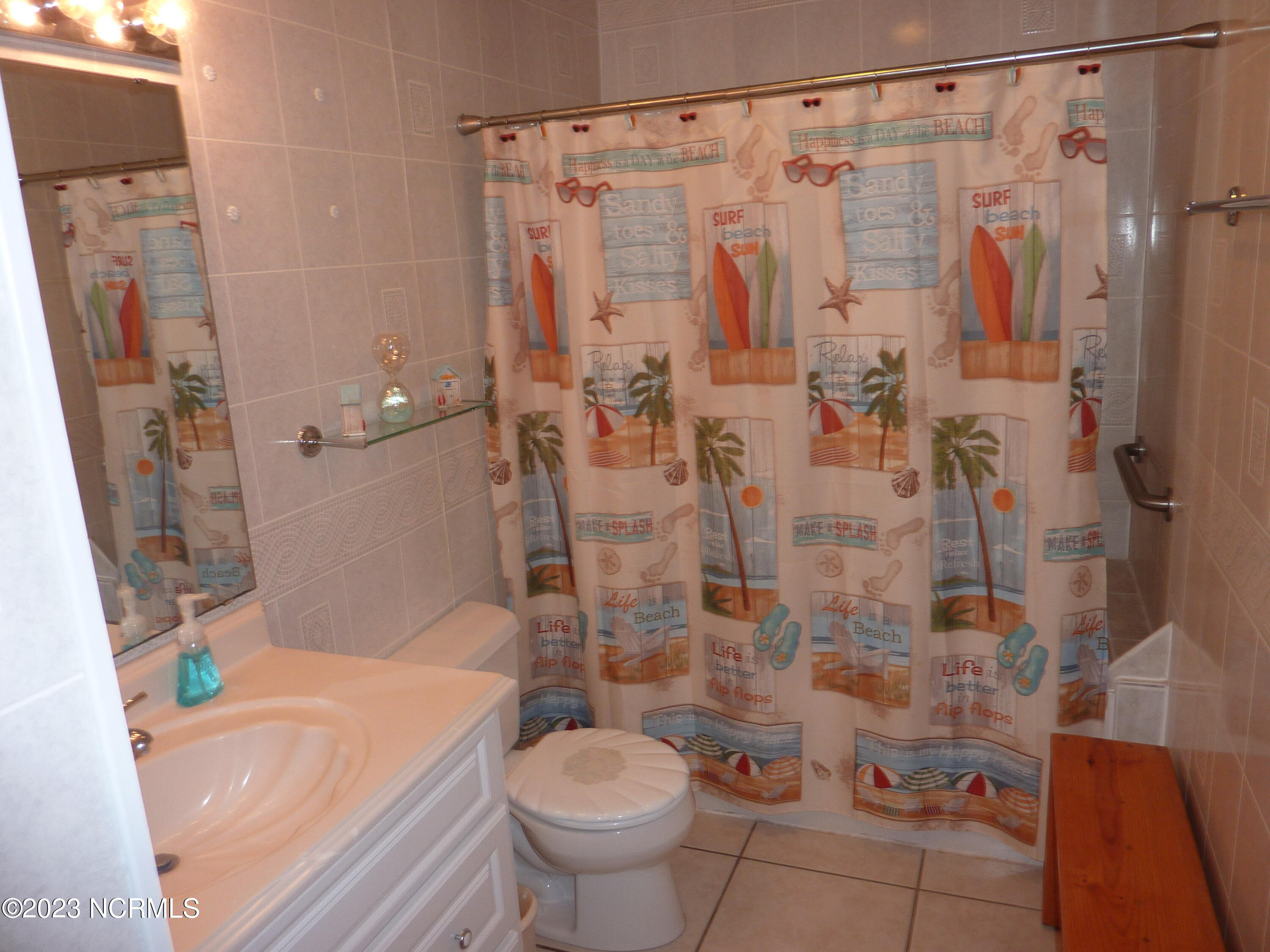 103 Pond Drive Atlantic Beach, NC 28512 - Photo 11 of 15 1st Floor Bathroom